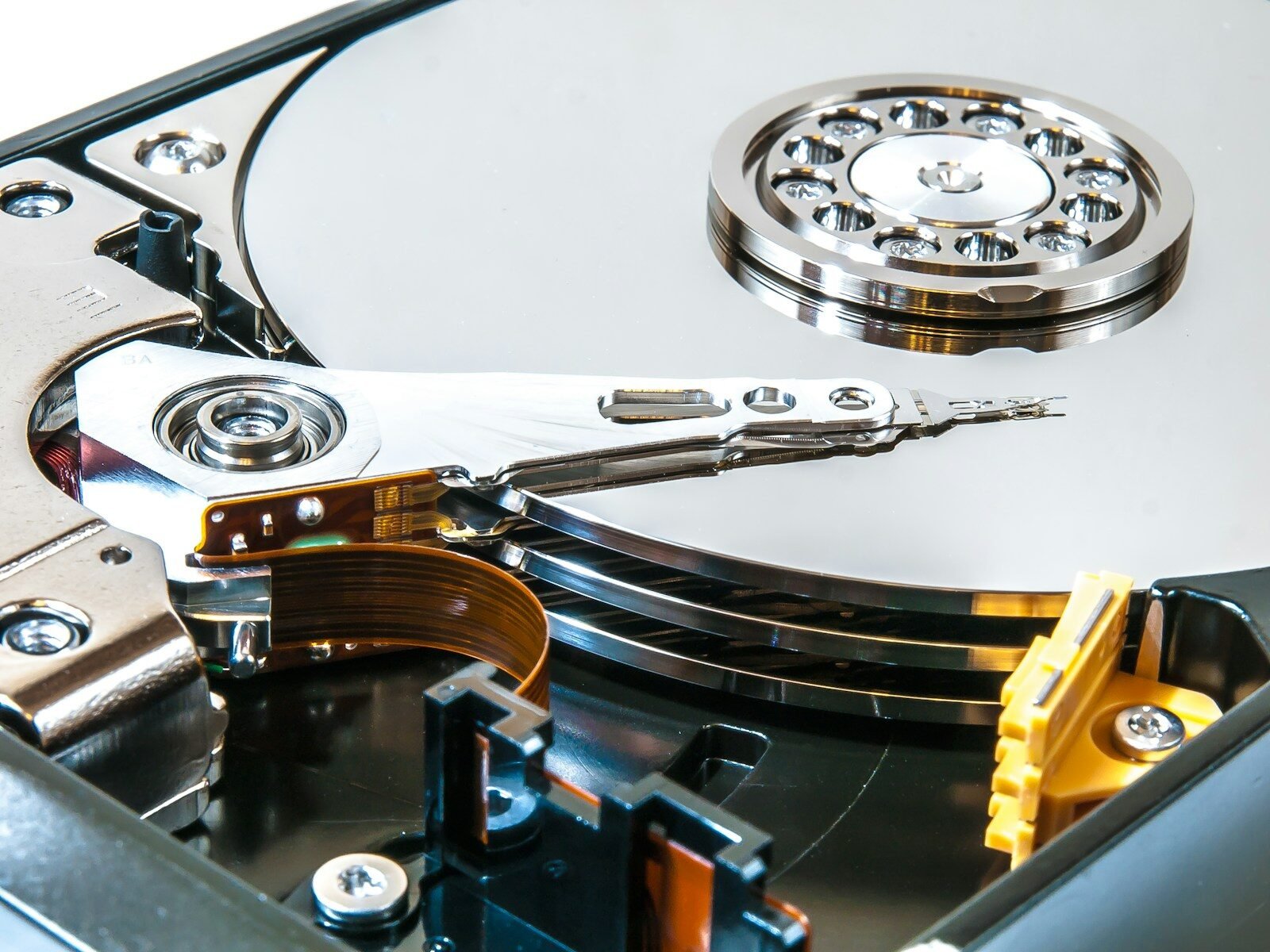 HDD vs. SSD: What Is the Difference?